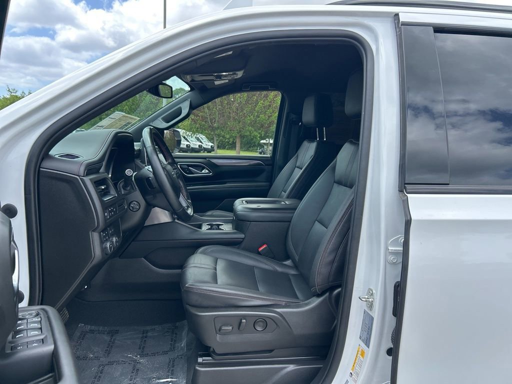 Used 2023 Chevrolet Tahoe RST w/ Luxury Package image 15