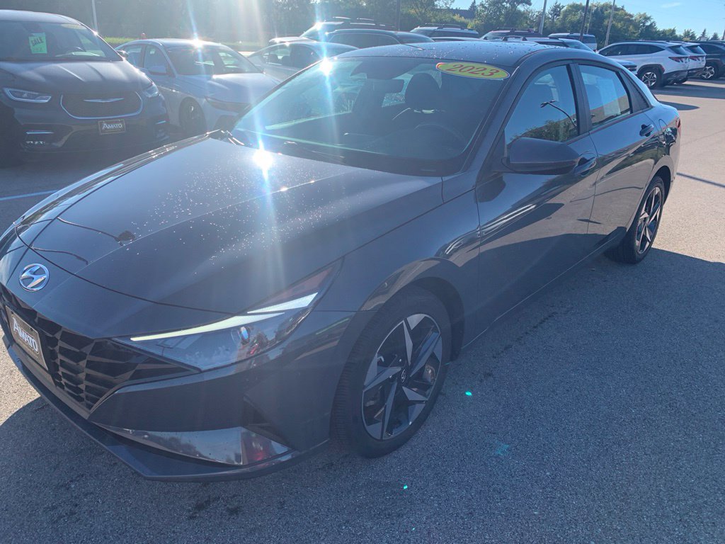 Used 2023 Hyundai Elantra SEL w/ Convenience Package FWD image 1