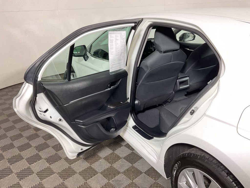 Used 2023 Toyota Camry LE AWD/4WD image 32