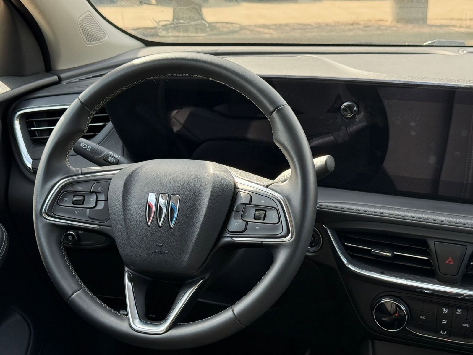 Used 2025 Buick Encore GX Preferred image 35