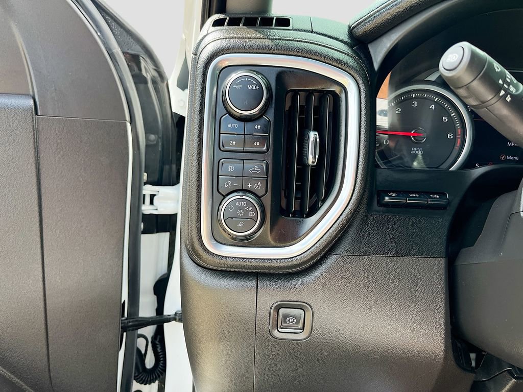 Used 2022 Chevrolet Silverado 1500 LTZ w/ LTZ Premium Texas Edition AWD/4WD image 10