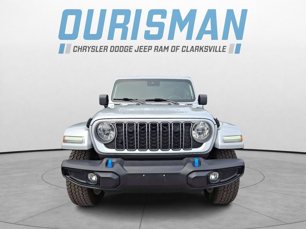 Used 2024 Jeep Wrangler Unlimited AWD/4WD image 2