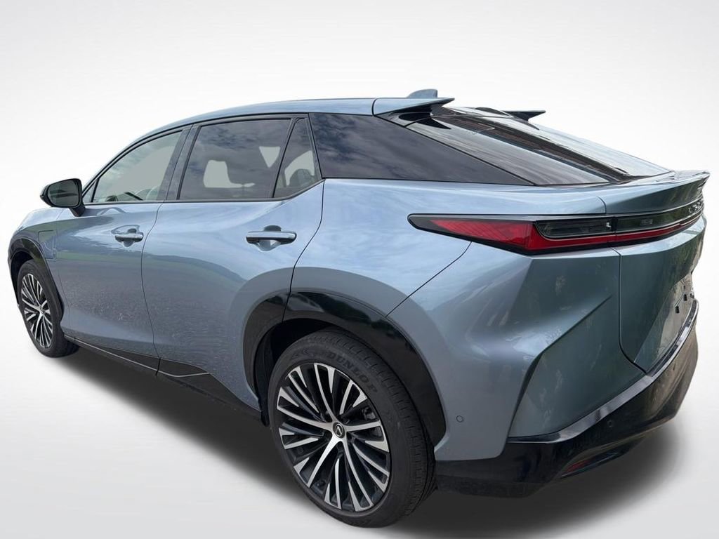 Used 2023 Lexus RZ 450e Premium w/ Technology Package AWD/4WD image 5