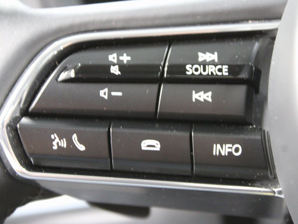 Used 2025 MAZDA CX-70 Plug-In Hybrid w/ Premium Pkg image 47