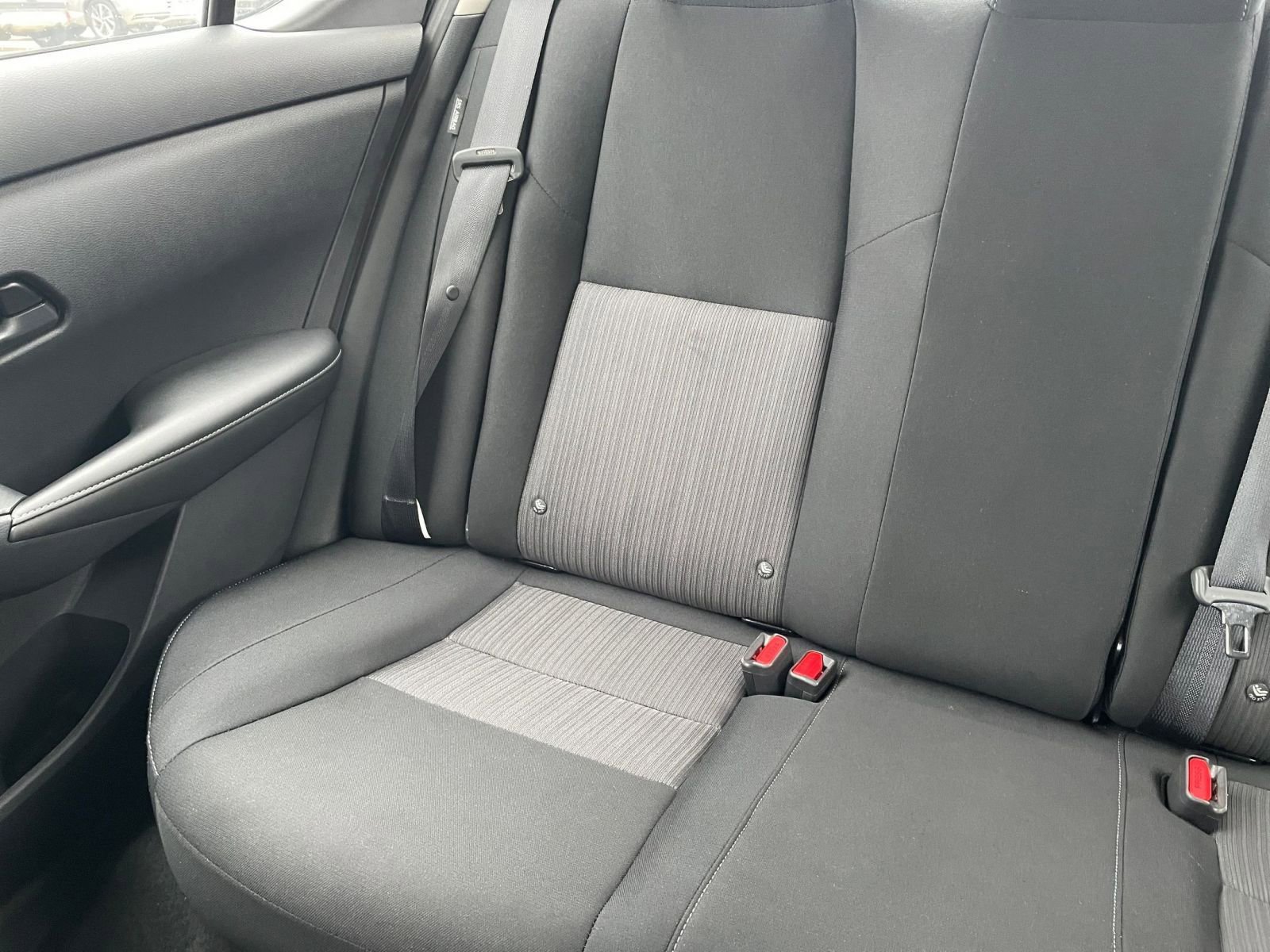 Used 2025 Nissan Sentra SV image 37