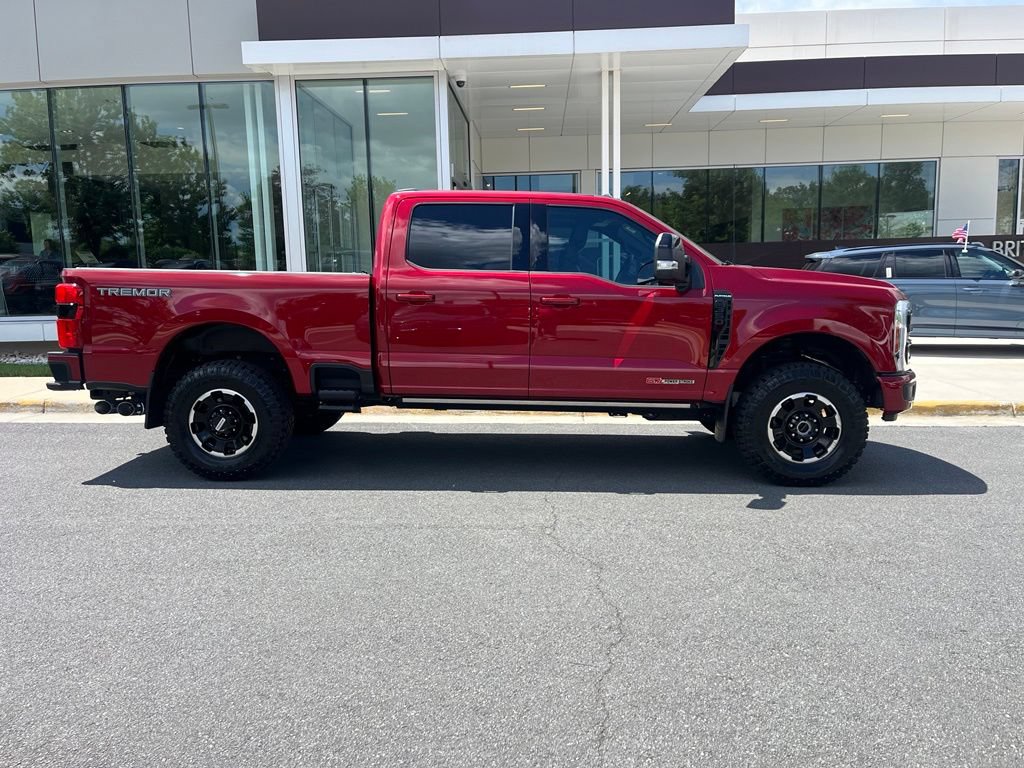 Used 2026 Ford F350 Platinum w/ Tremor Off-Road Package AWD/4WD image 9