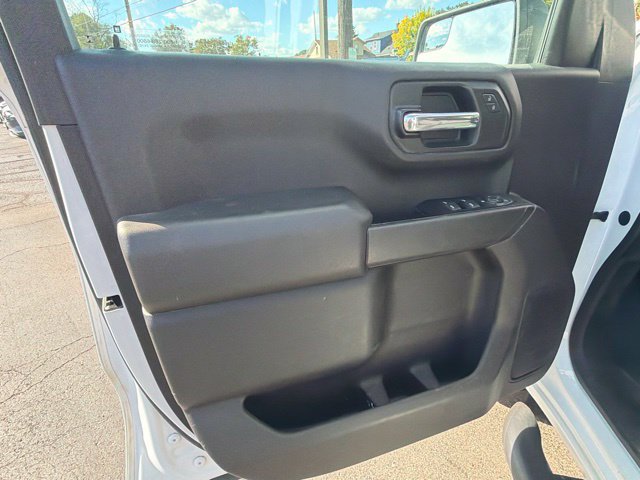 Used 2019 Chevrolet Silverado 1500 Custom w/ Custom Convenience Package AWD/4WD image 14