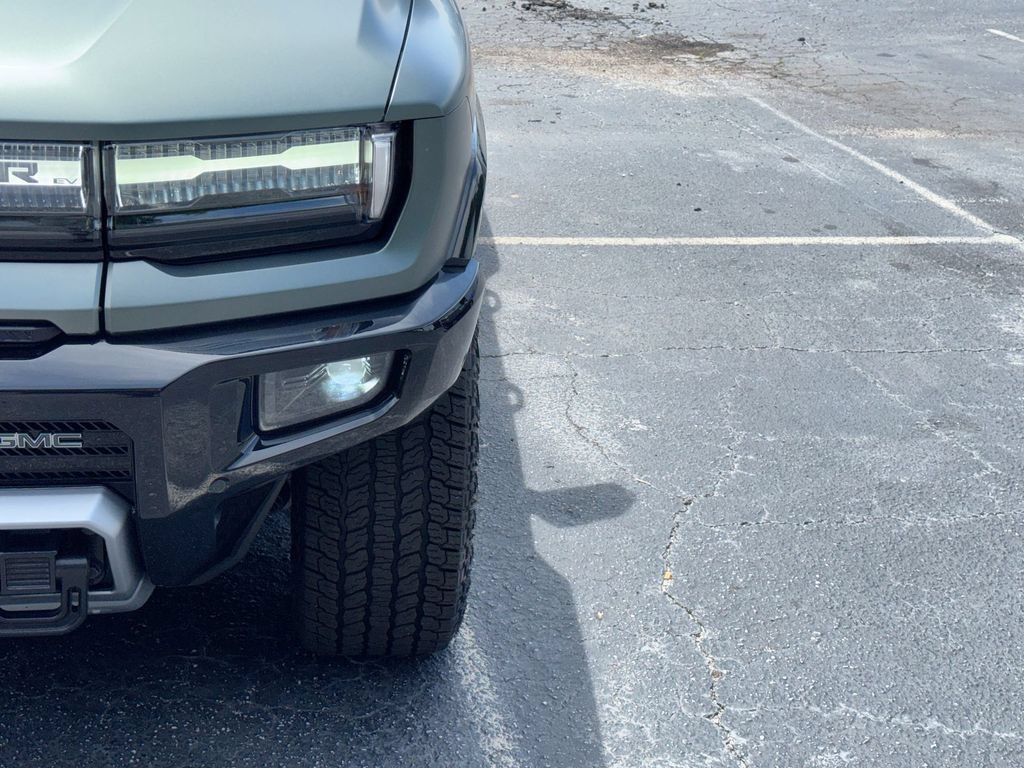 Used 2024 GMC Hummer EV 3X AWD/4WD image 10