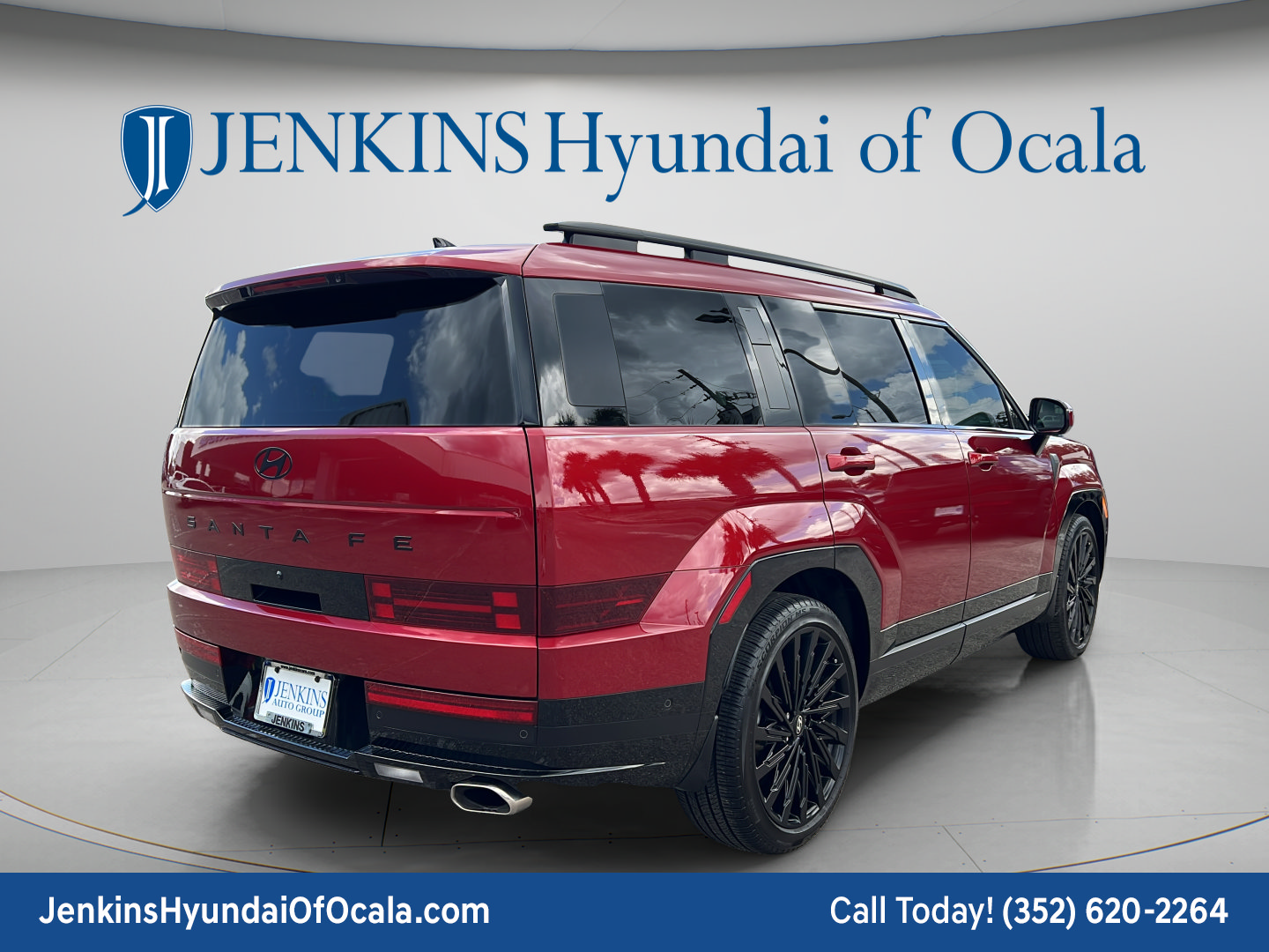 Used 2024 Hyundai Santa Fe Calligraphy FWD image 3