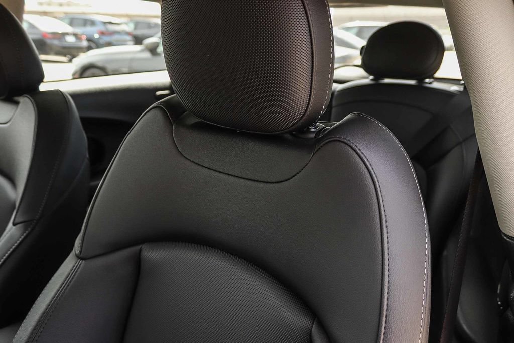 Used 2024 MINI Cooper S FWD image 31