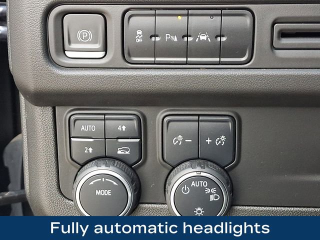 Used 2023 Chevrolet Tahoe 4WD w/ 1FL Safety Package image 9