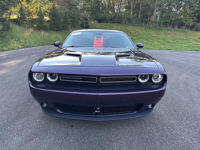 Used 2021 Dodge Challenger SXT w/ Plus Package AWD/4WD image 7