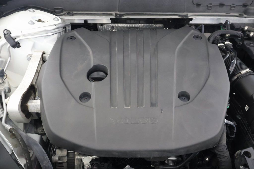 Used 2023 Volvo XC60 B5 Ultimate w/ Climate Package image 29