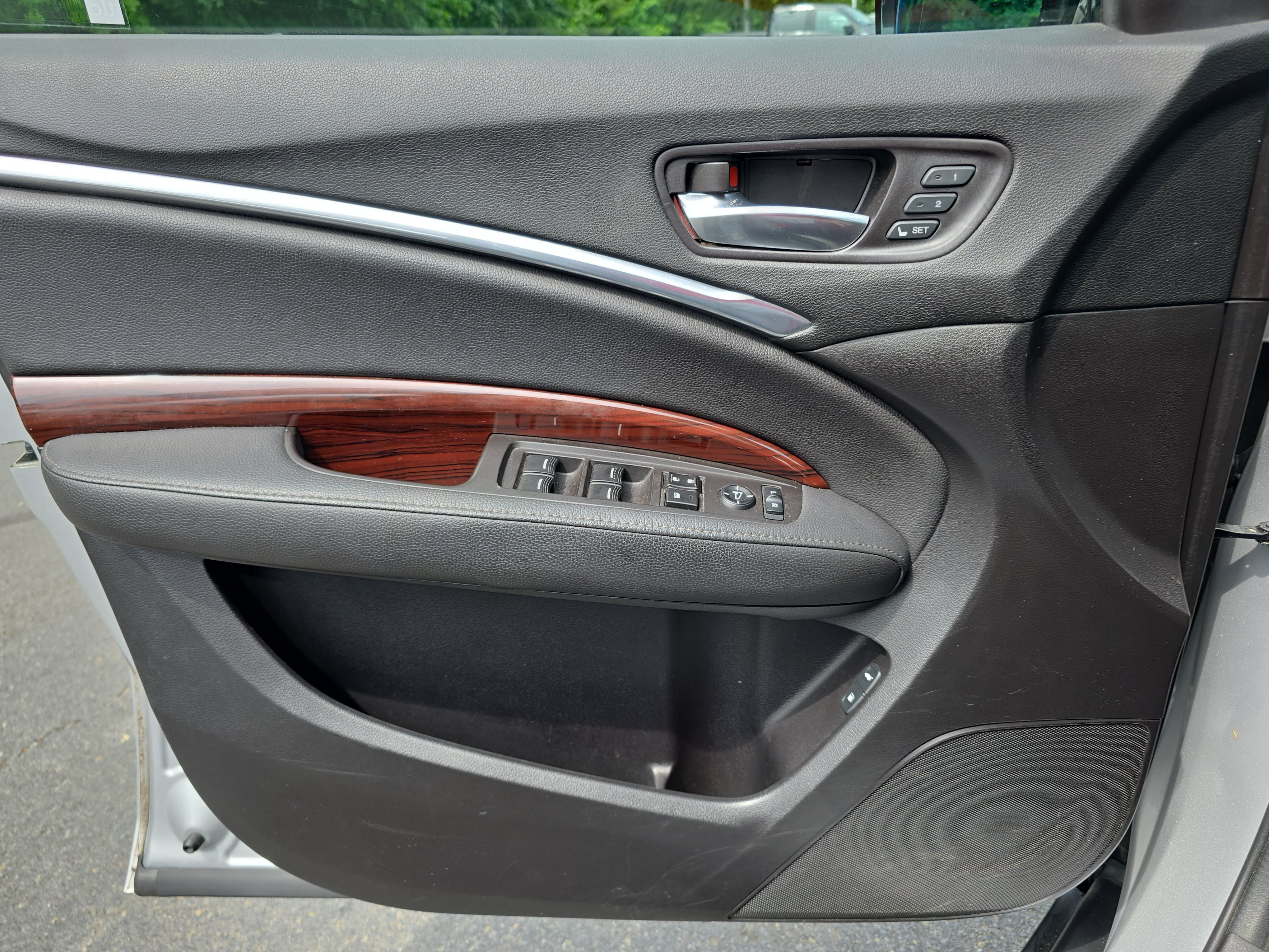 Used 2015 Acura MDX SH-AWD image 27
