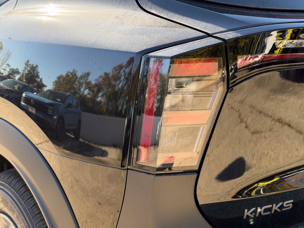 New 2027 Nissan Kicks S AWD/4WD image 9