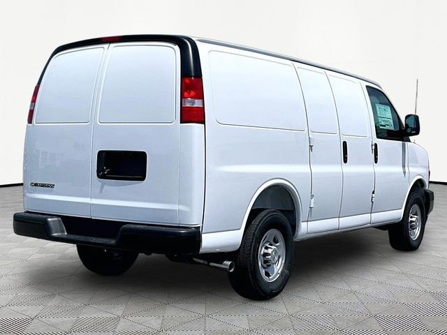New 2026 Chevrolet Express 2500 w/ Driver Convenience Package RWD image 6