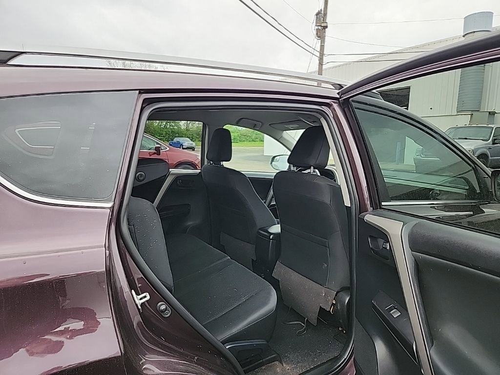 Used 2018 Toyota RAV4 LE w/ All Weather Liner Package image 9