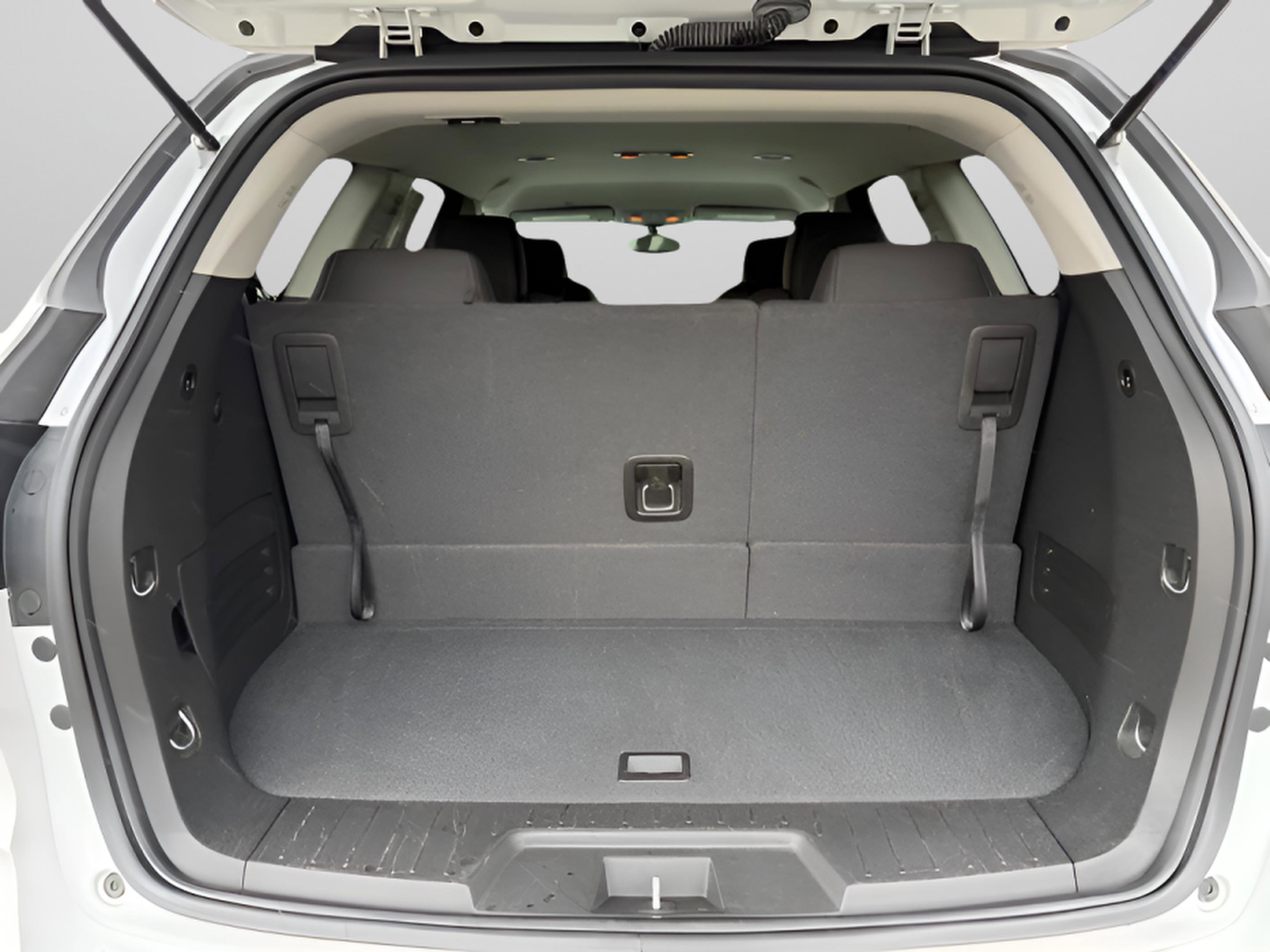 Used 2017 Chevrolet Traverse LT w/ Style and Technology Package FWD image 27