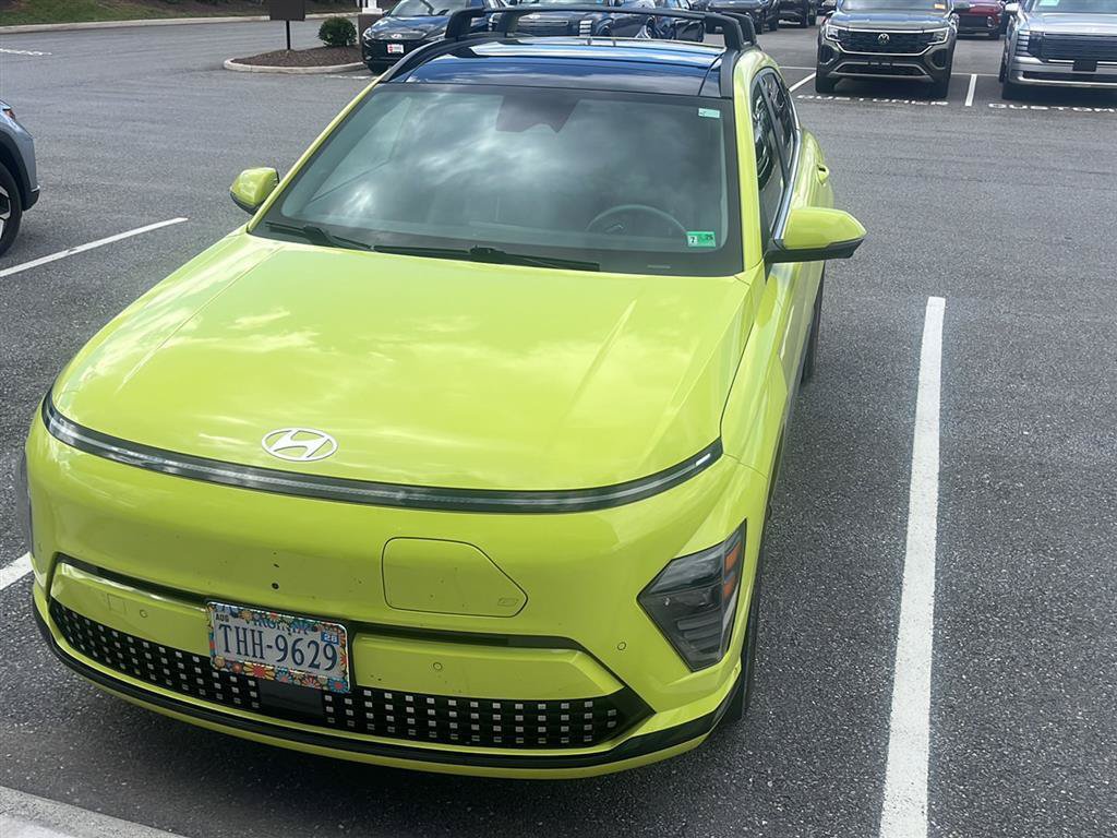 Certified 2024 Hyundai Kona Limited FWD image 2