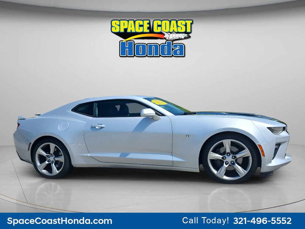 Used 2018 Chevrolet Camaro SS RWD image 12