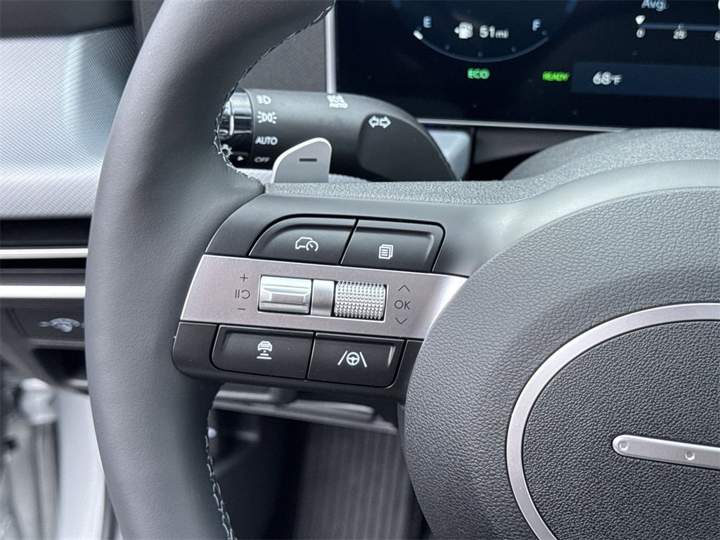 New 2025 Hyundai Sonata Limited image 14