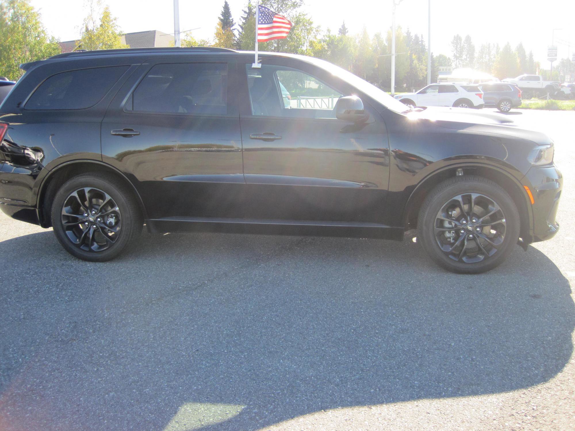 Used 2023 Dodge Durango R/T w/ Blacktop Package image 3