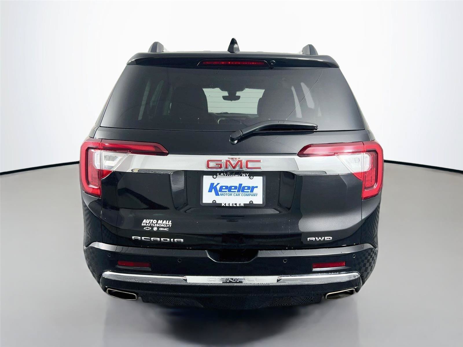 Used 2021 GMC Acadia Denali w/ Denali Ultimate Package AWD/4WD image 4