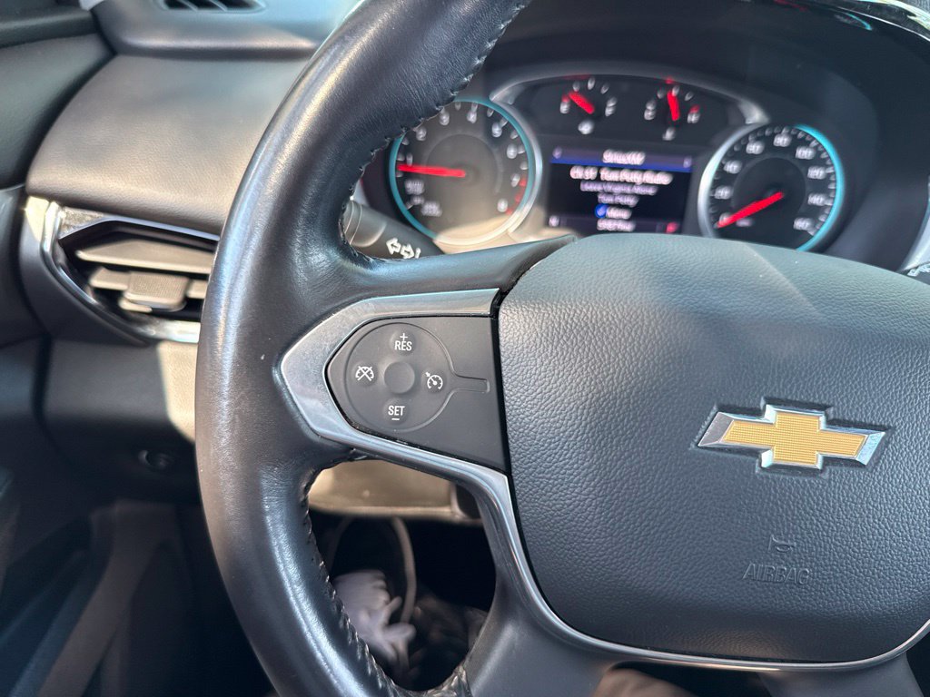 Used 2021 Chevrolet Traverse LT FWD image 29