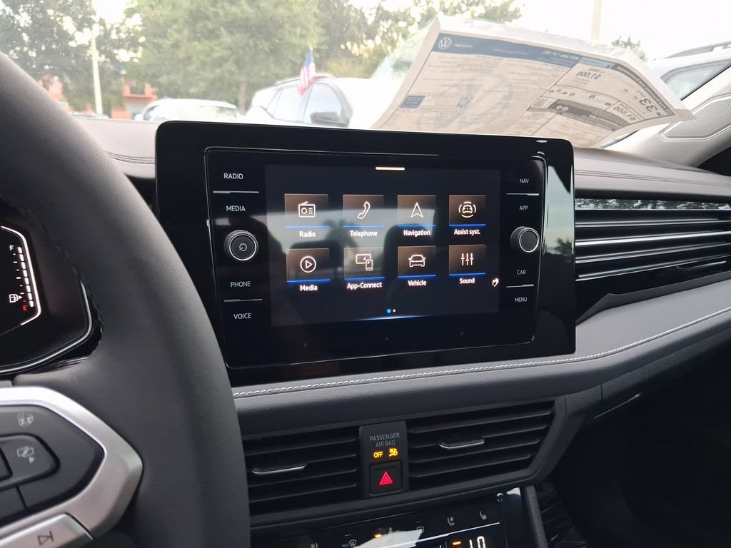 New 2026 Volkswagen Jetta SEL FWD image 9