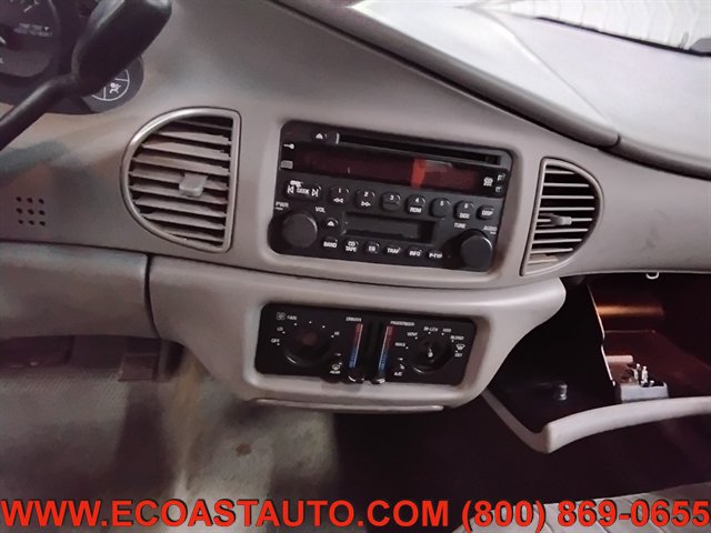 Used 2005 Buick Century Custom FWD image 12