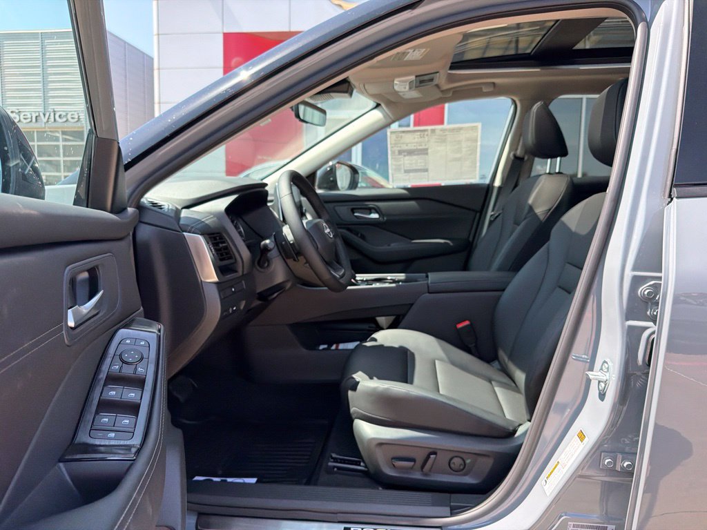 New 2026 Nissan Rogue Dark Armor FWD image 13