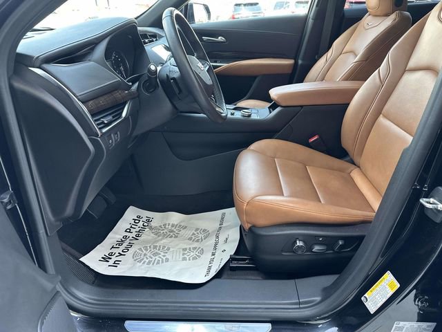 Certified 2023 Cadillac XT4 Premium Luxury w/ Enhanced Visibility Package AWD/4WD image 18
