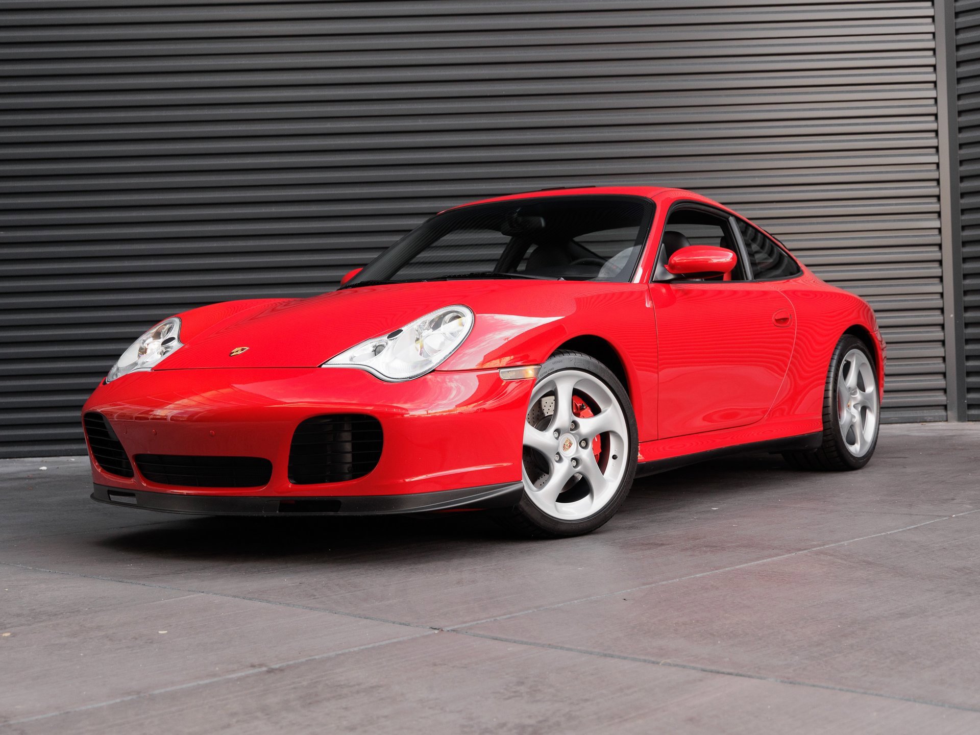 Used 2004 Porsche 911 Carrera 4S image 1
