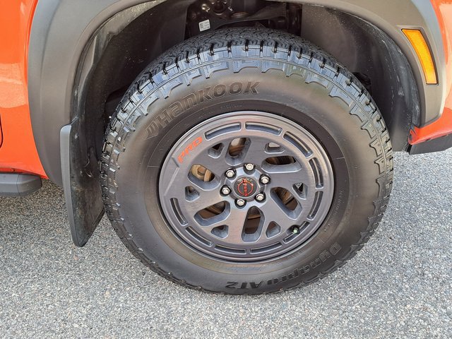 Used 2025 Nissan Frontier PRO-4X AWD/4WD image 28