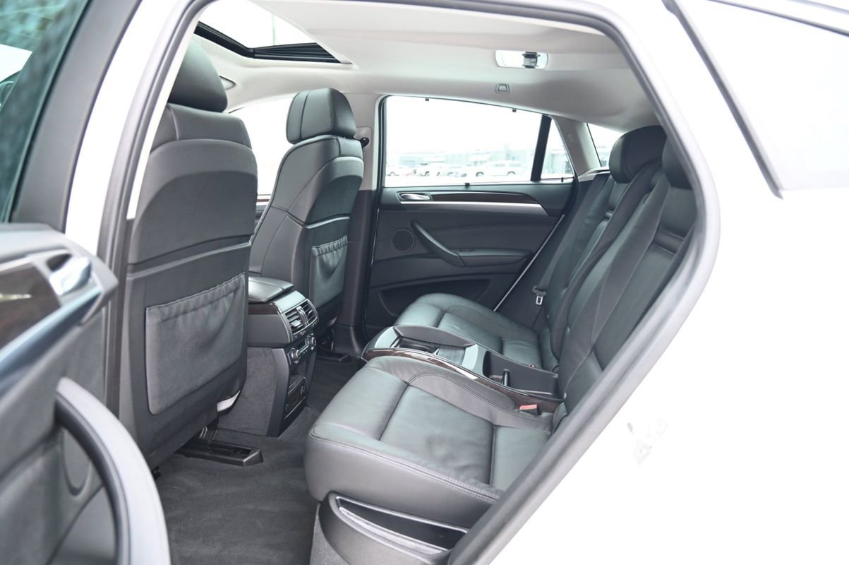 Used 2013 BMW X6 xDrive50i image 39