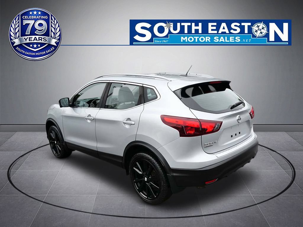 Used 2018 Nissan Rogue Sport SL w/ SL Premium Package AWD/4WD image 5