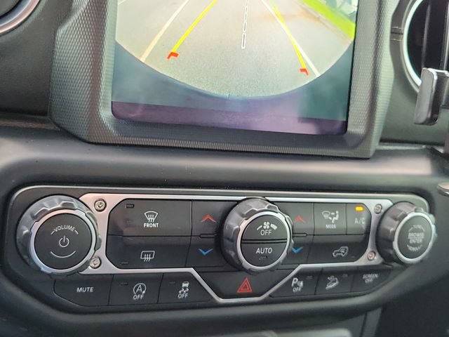 Used 2018 Jeep Wrangler Unlimited Sahara w/ Quick Order Package 24M Moab AWD/4WD image 25