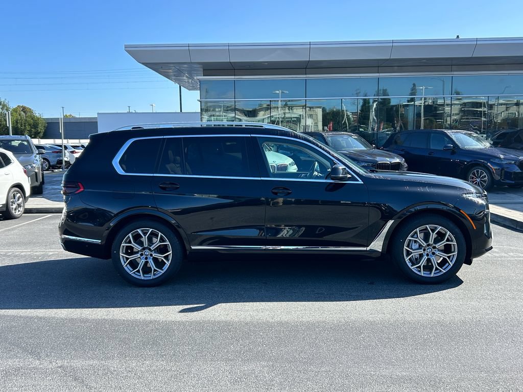 Used 2024 BMW X7 xDrive40i w/ Executive Package AWD/4WD image 6