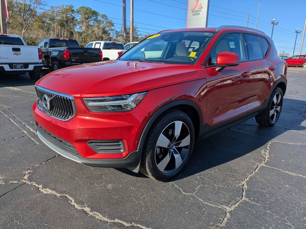 Used 2019 Volvo XC40 T5 Momentum image 8
