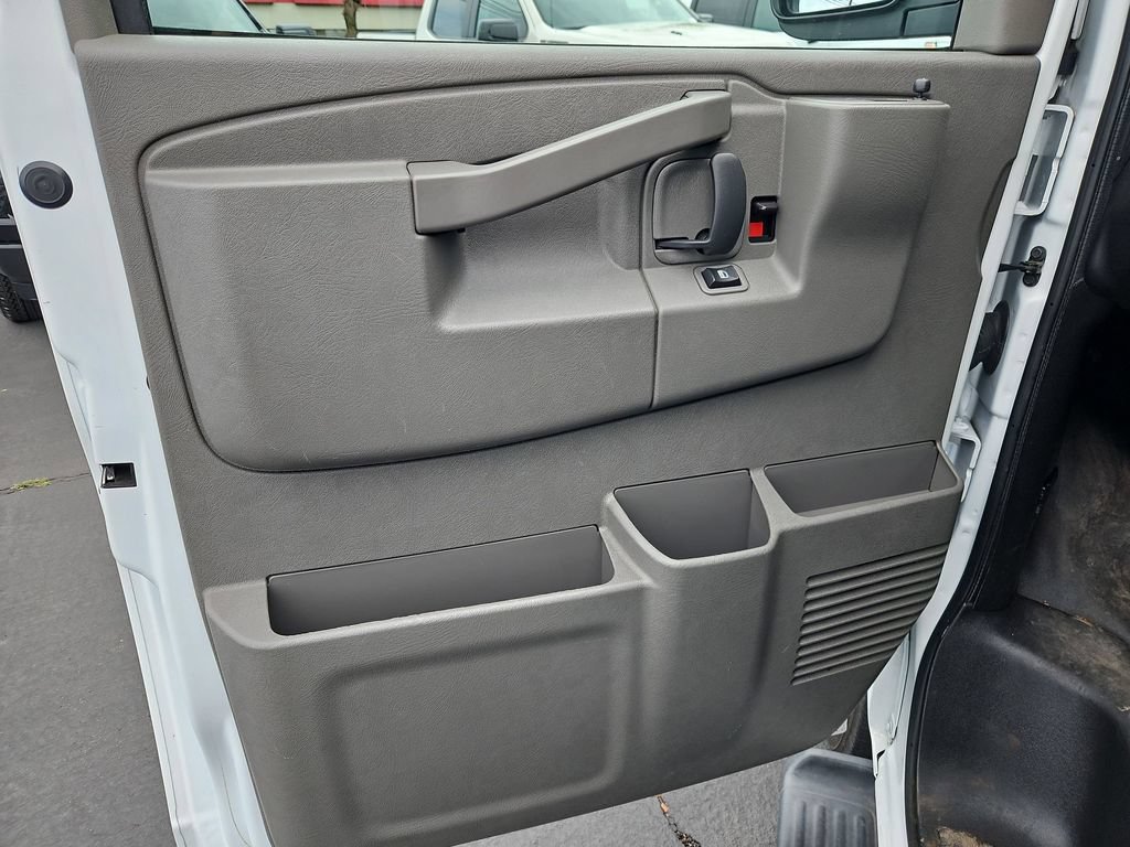 Used 2023 Chevrolet Express 3500 LS RWD image 10