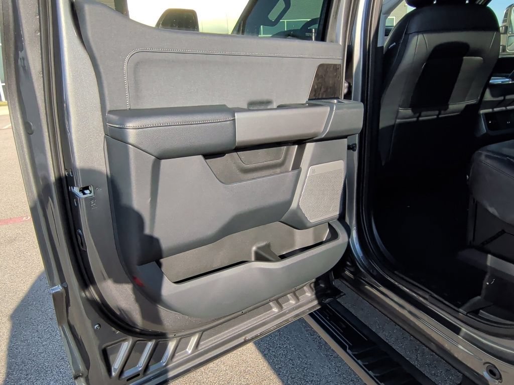 New 2027 Ford F250 Lariat w/ Black Appearance Package AWD/4WD image 38