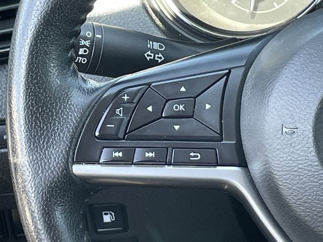 Used 2020 Nissan Rogue SV AWD/4WD image 13