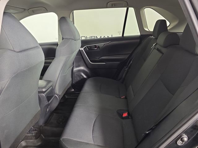 Used 2021 Toyota RAV4 LE AWD/4WD image 20