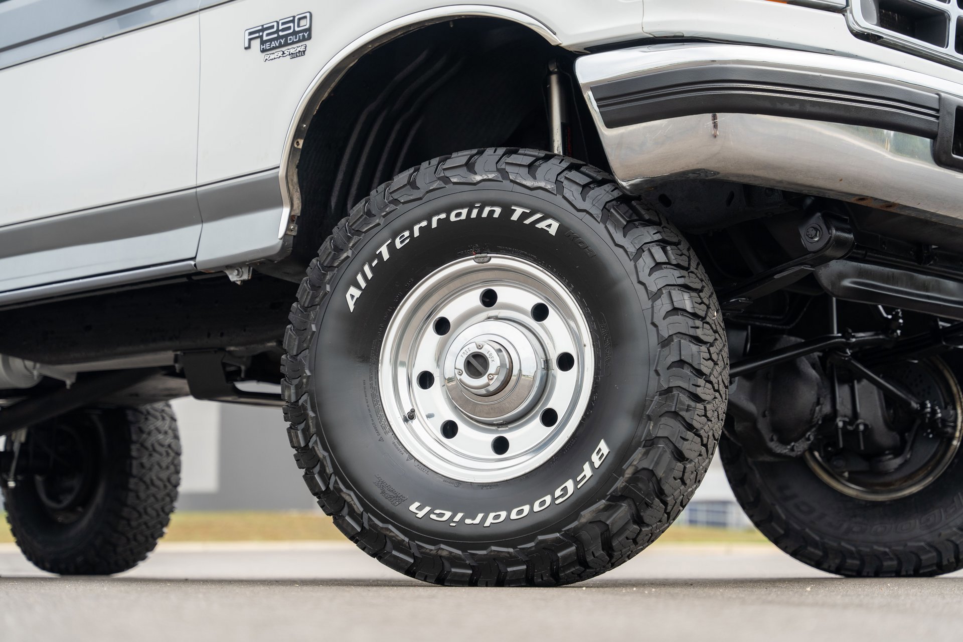 Used 1997 Ford F250 XLT image 5