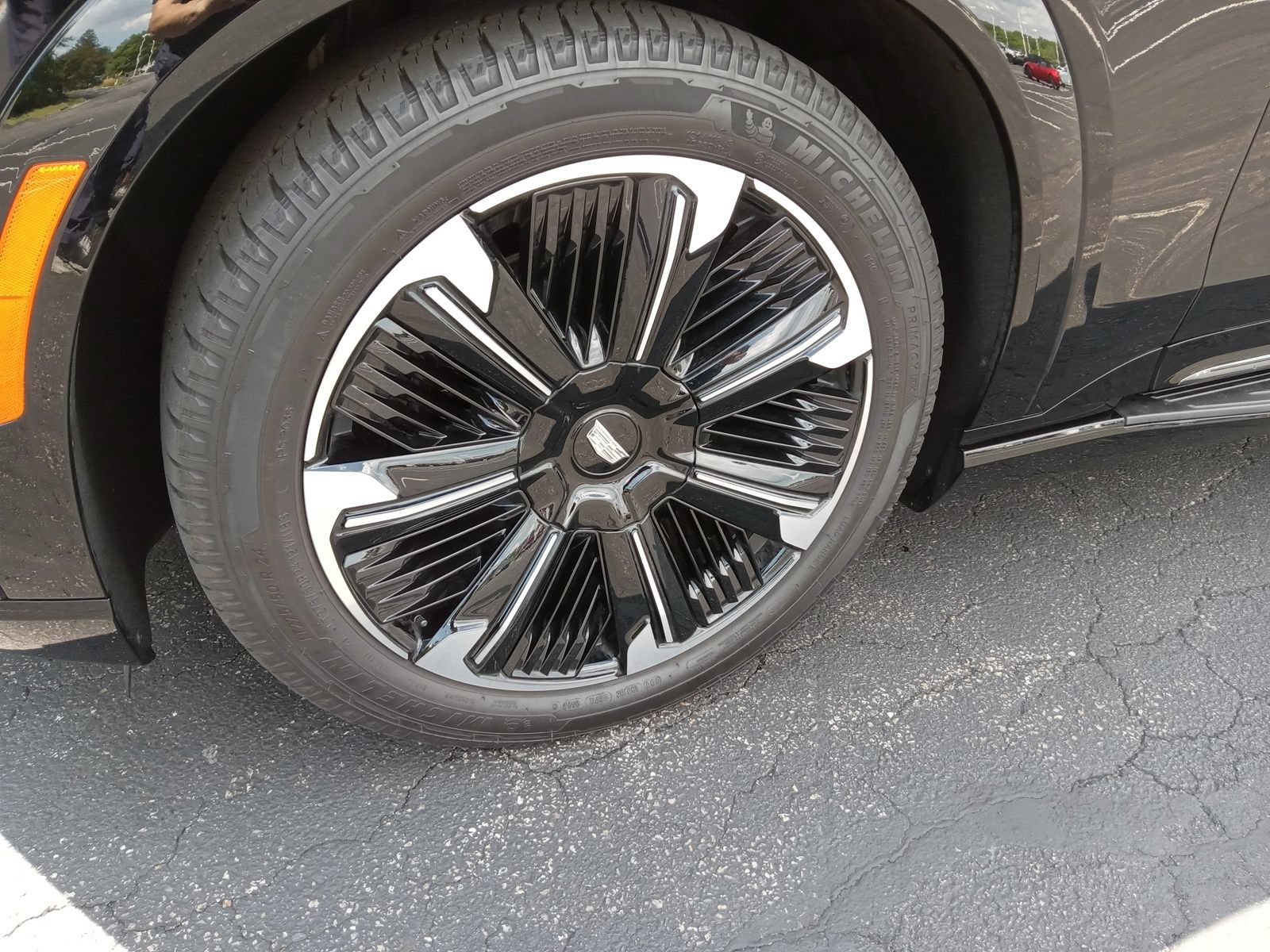Used 2025 Cadillac Escalade IQ Sport 2 AWD/4WD image 6