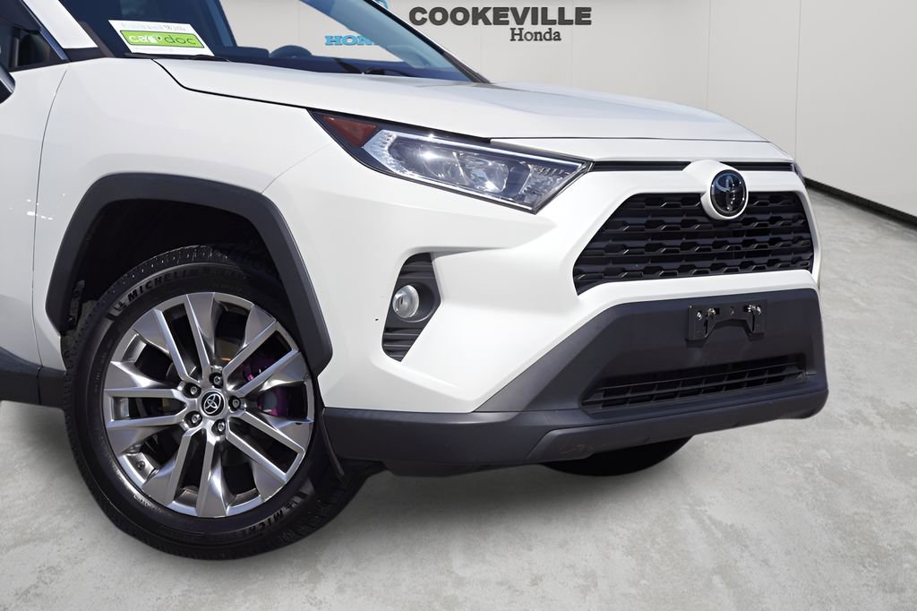 Used 2021 Toyota RAV4 XLE Premium image 3