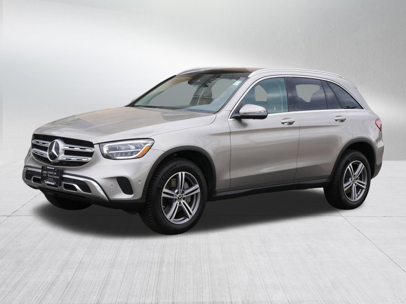 Used 2022 Mercedes-Benz GLC 300 4MATIC image 3