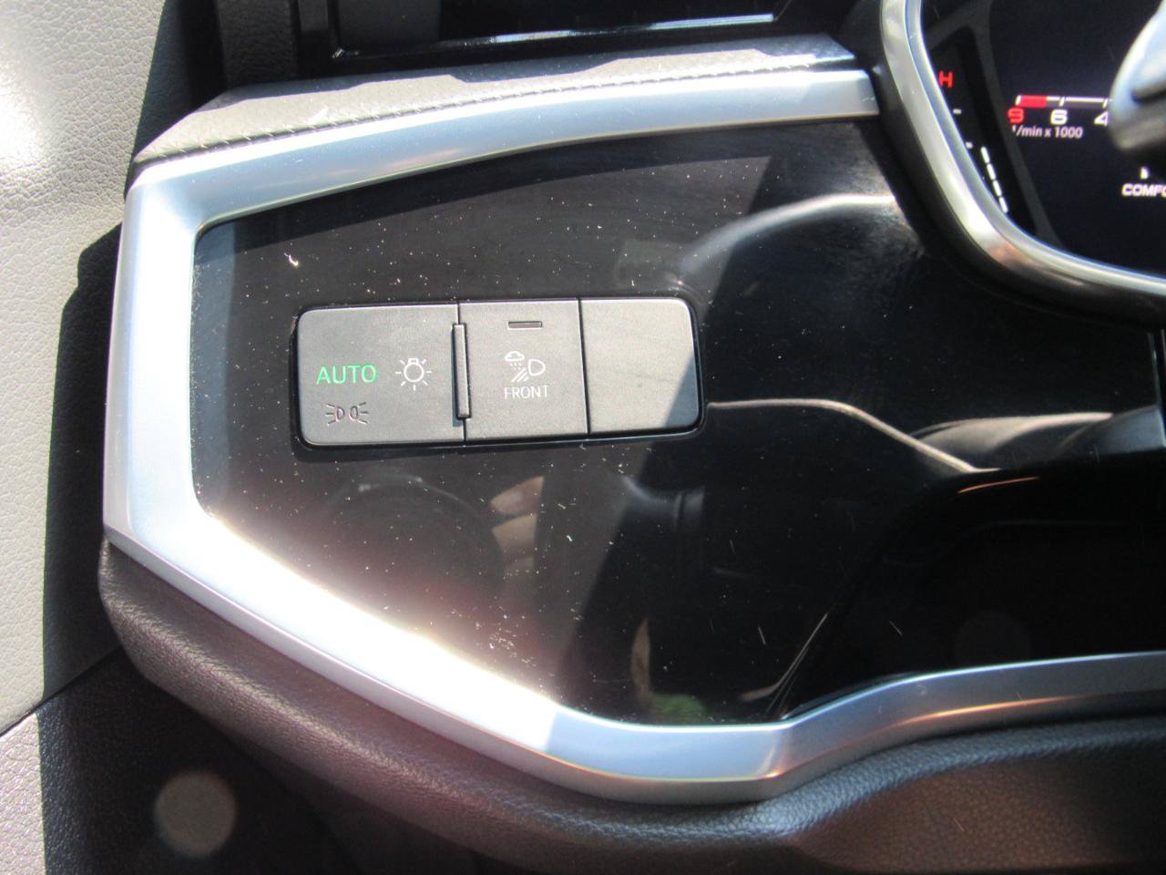 Used 2021 Audi Q3 2.0T Premium Plus w/ Premium Plus Package AWD/4WD image 19