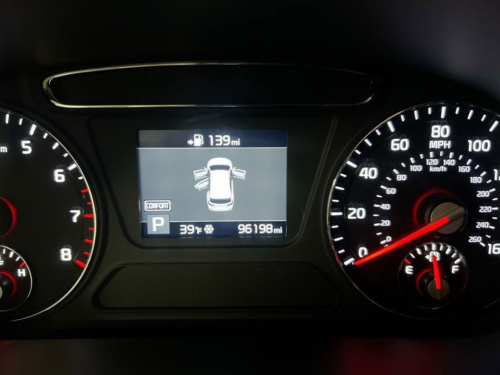 Used 2019 Kia Sorento LX image 13