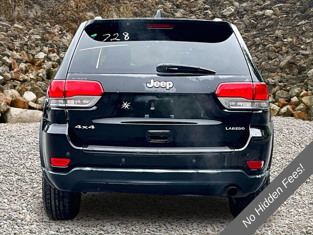 Used 2019 Jeep Grand Cherokee Laredo AWD/4WD image 4